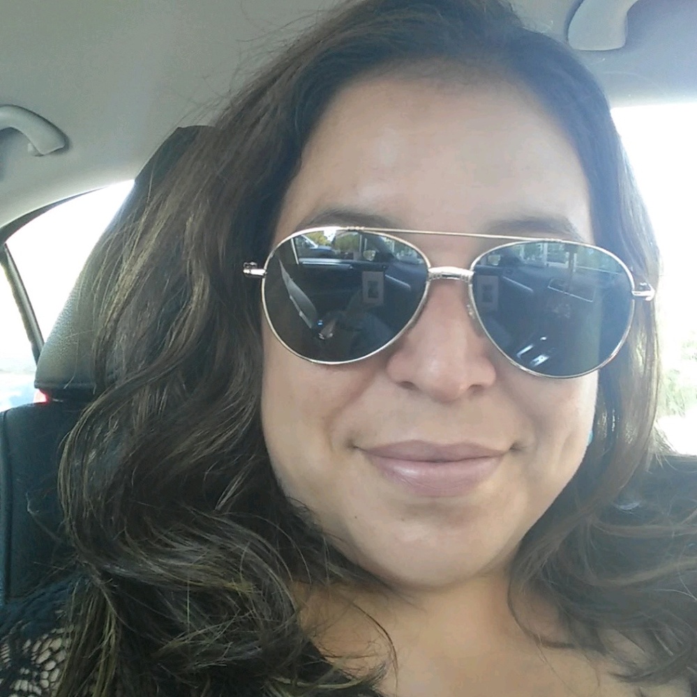 Meet your Posher, Kristina